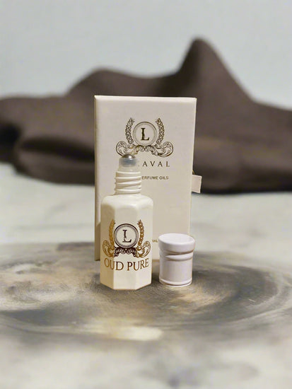100% natural oud perfume oil by Lazaval Perfumes